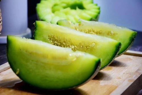 娱乐吃瓜感受,吃瓜群众的欢乐盛宴  第2张